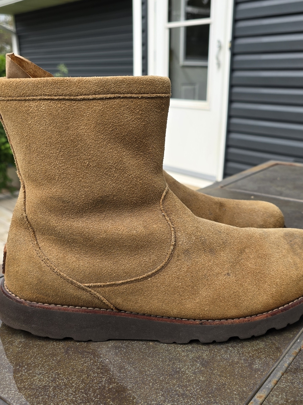 UGG Men's Hendren TL Waterproof Suede Winter Zip-Up Chestnut Boots - Size 11.
